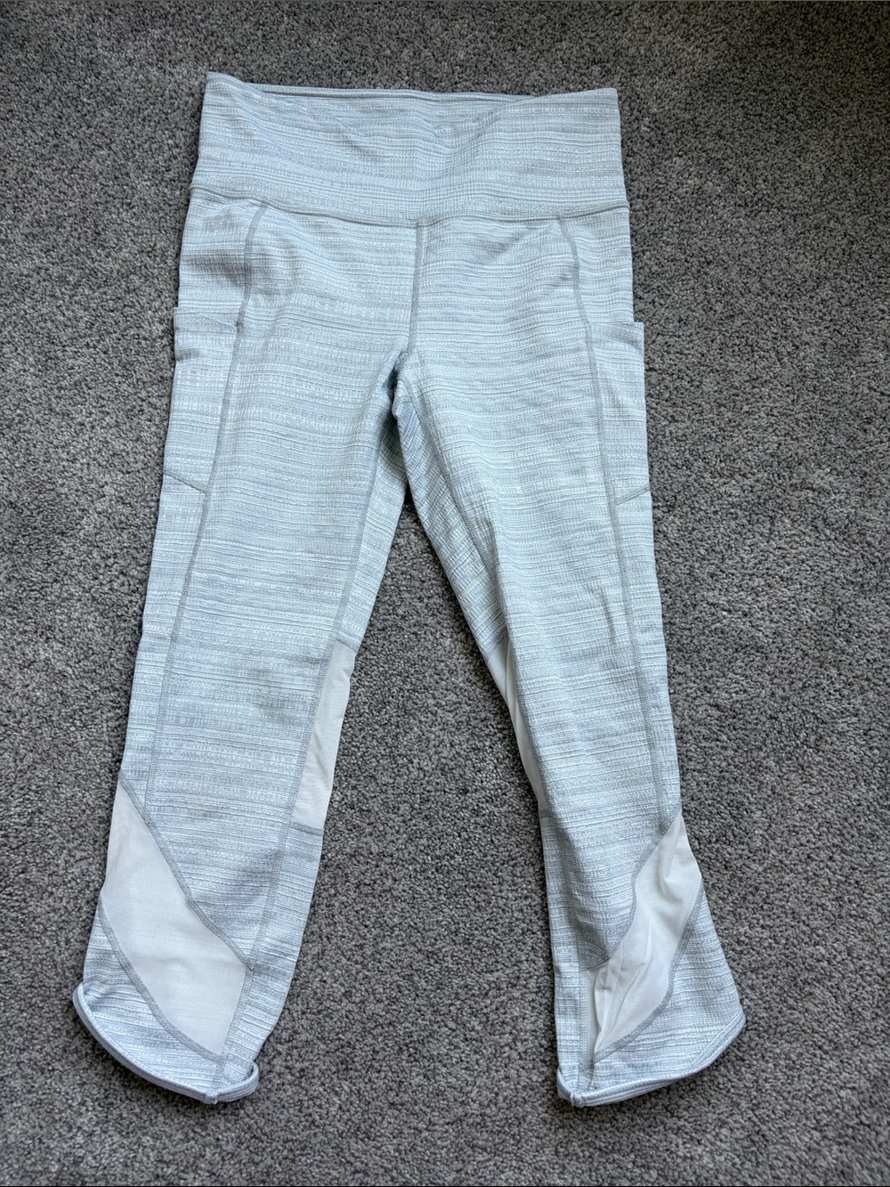 Athleta Light Gray Ribbed Performance Capris